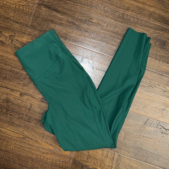 lululemon athletica Pants - Lululemon Base Pace High Rise Ribbed Tight 25"